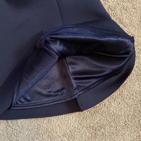 Forever 21 Los Angeles Ca. navy blue plain trumpet above the knee skirt, Large - Picture 3 of 13